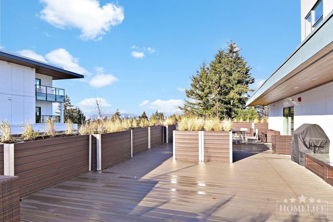 View of deck | Image 18