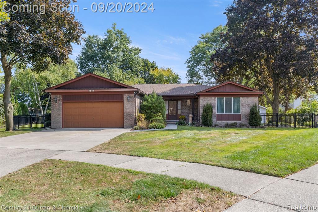 Bellows Dr, Troy, MI 48083