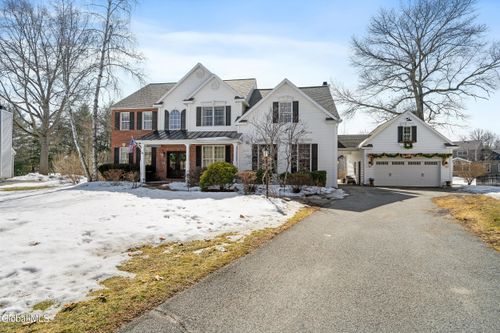 7 Royal Henley Ct, Saratoga Springs, NY, 12866-8311 | Card Image