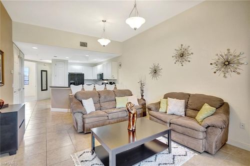1427-13651 Julias Way, FORT MYERS, FL, 33919-6218 | Card Image
