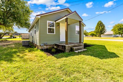 224 W Springfield St, Aurora, MO, 65605-1760 | Card Image