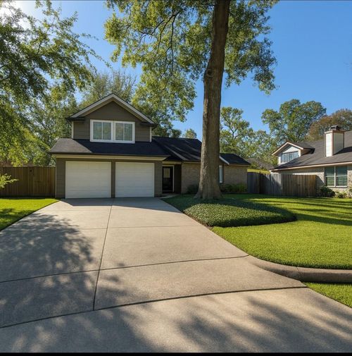 3230 Glade Springs Dr, Kingwood, TX, 77339-1949 | Card Image