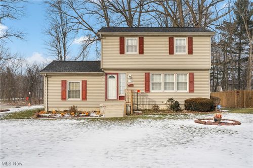 1732 Basil Ave, Youngstown, OH, 44514-1312 | Card Image