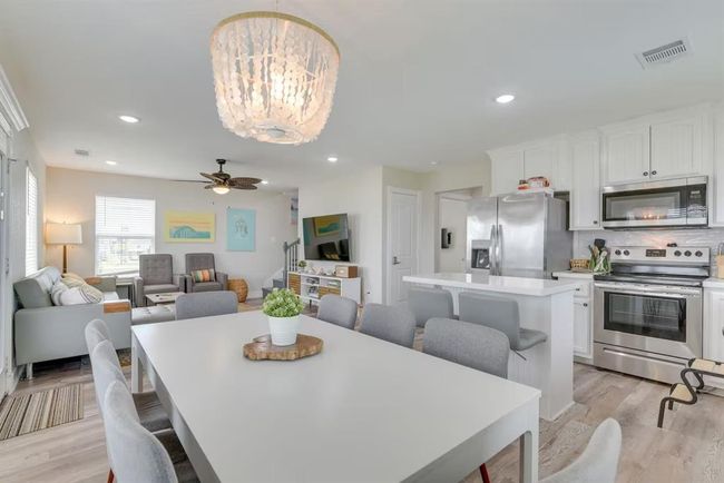 315 Murex St, House other with 3 bedrooms, 2 bathrooms and null parking in Surfside Beach TX | Image 6