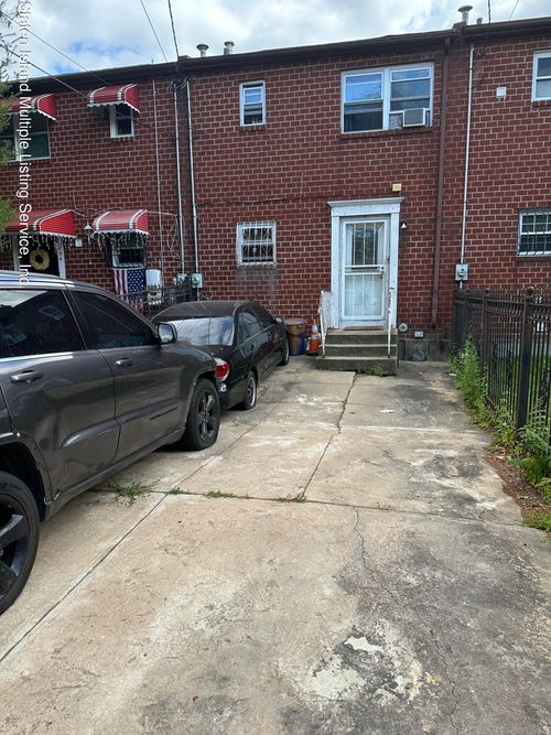 892 Blake Ave, Brooklyn, NY, 11207-4905 | Card Image