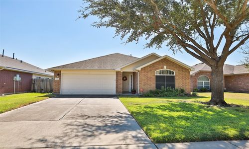 10914 Barker View Dr, Cypress, TX, 77433-2348 | Card Image