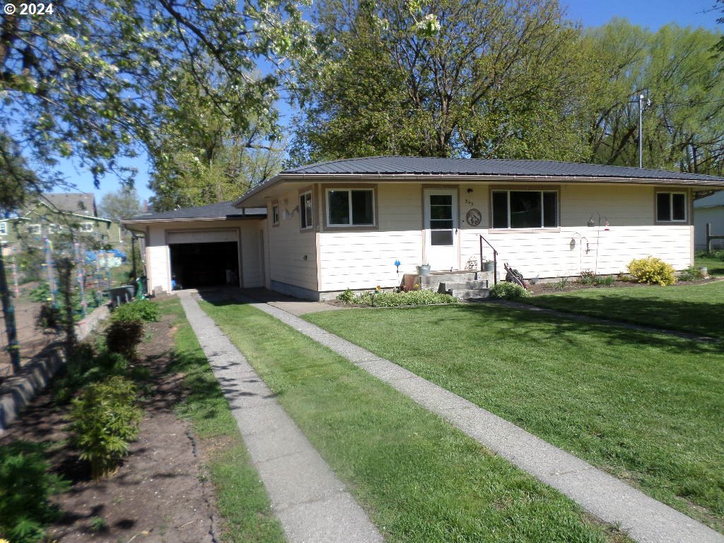 Storie St, Wallowa, OR 97885