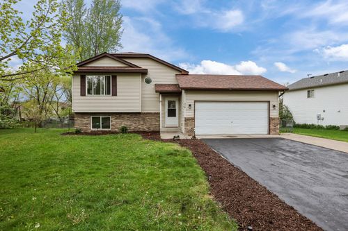 518 Horseshoe Ln, Braham, MN, 55006-3217 | Card Image