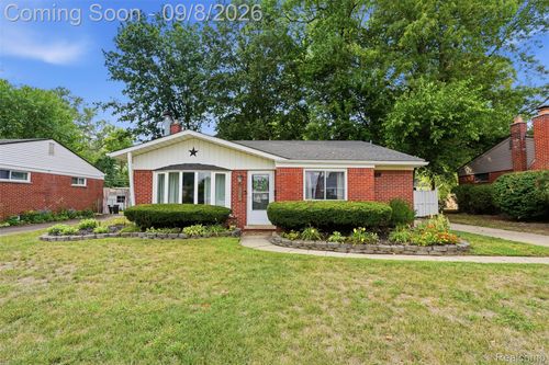 19825 Maplewood St, Livonia, MI, 48152-2051 | Card Image