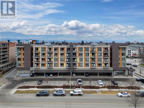 411-925 Leon Ave, Kelowna, BC, V1Y0E5 | Card Image