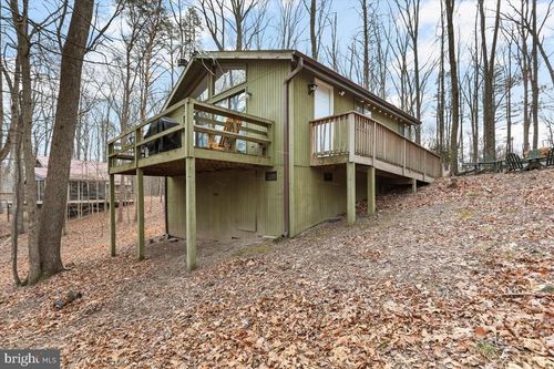 20 Shawnee Trl, HEDGESVILLE, WV, 25427-5326 | Card Image