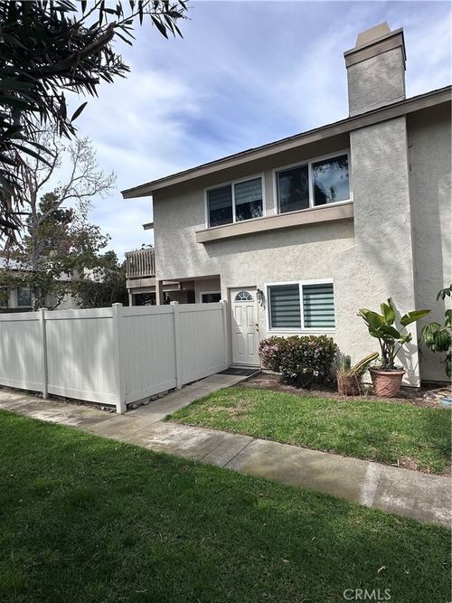 245 Countryhaven Rd, Encinitas, CA, 92024-3106 | Card Image