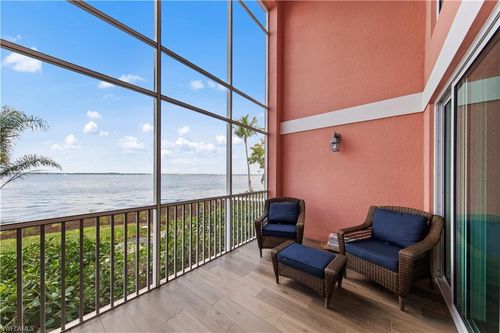 apt-113-2745 1st St, Fort Myers, FL, 33916-1828 | Card Image