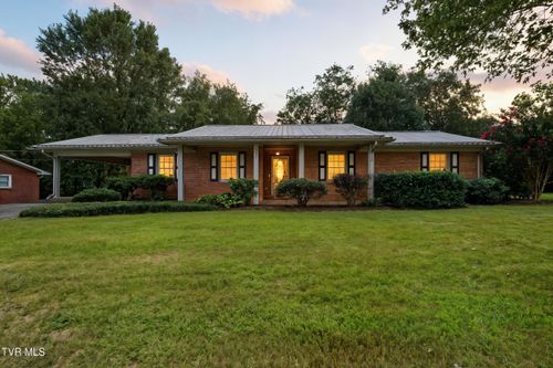 211 Bonita Dr, Johnson City, TN, 37604-7407 | Card Image