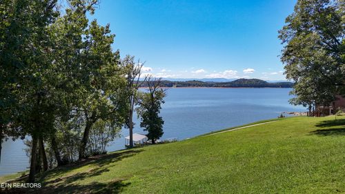16R Alamo Trl, Dandridge, TN, 37725 | Card Image