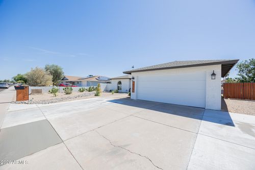 10251 N 53rd Ave, Glendale, AZ, 85302-1501 | Card Image