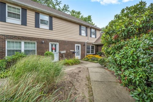 unit-7-8240 Deepwood Blvd, Mentor, OH, 44060-7746 | Card Image