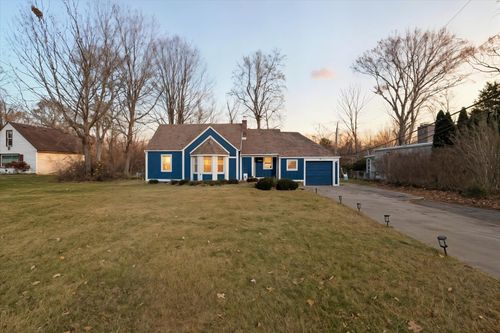 28140 Terrence St, Livonia, MI, 48154-3442 | Card Image