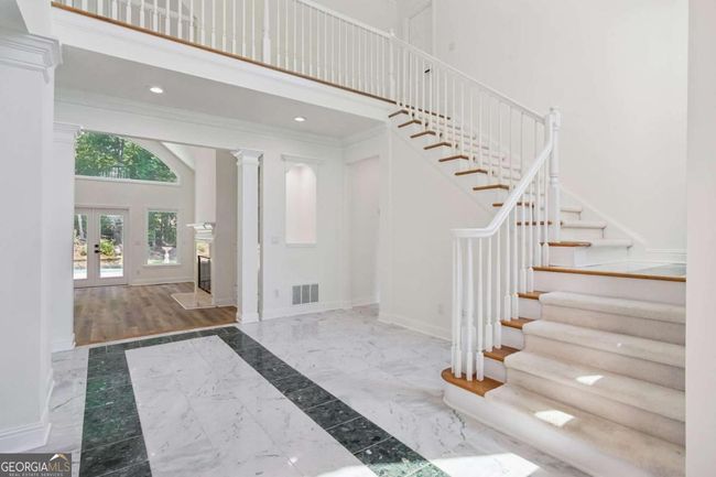 5500 Hampstead Way, House other with 3 bedrooms, 3 bathrooms and null parking in Johns Creek GA | Image 8