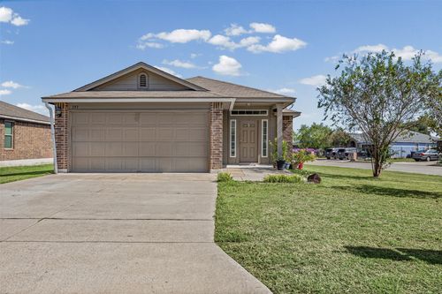 197 Talon Drive, Luling, TX, 78648 | Card Image
