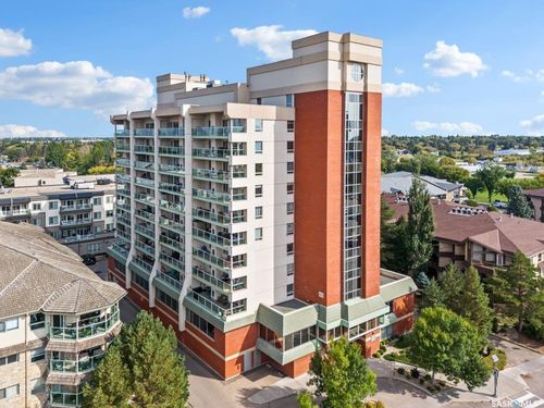 802-2221 Adelaide St E, Saskatoon, SK, S7J5L9 | Card Image