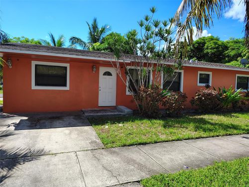 1731 Ne 1st Ave, Pompano Beach, FL, 33060-5203 | Card Image