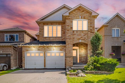 33 Sewells Lane, Brampton, ON, L7A2Z9 | Card Image