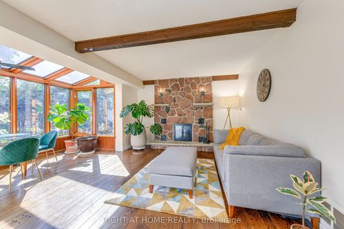 162 Digby Rd, Oakville, ON, L6J6B8 | Card Image