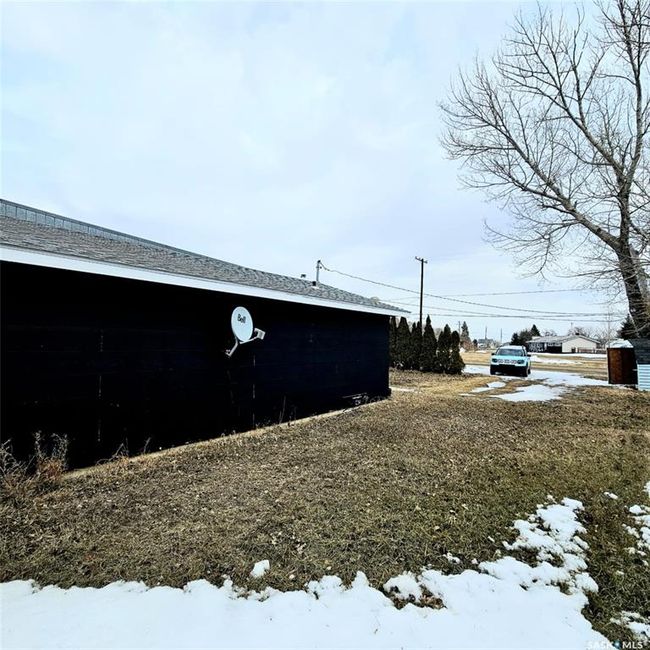 31 Main St, House other with 1 bedrooms, 1 bathrooms and 2 parking in Manor SK | Image 21