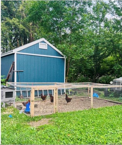 3187 2nd St, Emmett, MI, 48022-7711 | Card Image