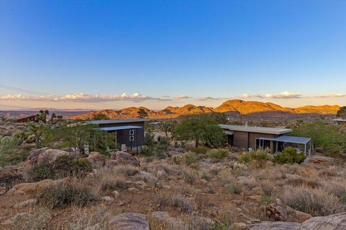 8744 Star Ln, Joshua Tree, CA, 92252-5706 | Card Image