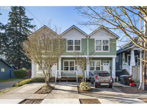 115 Se 8th Ave, Hillsboro, OR, 97123-4215 | Card Image