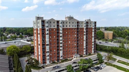 401-30 Chapman Crt, London, ON, N6G4Y4 | Card Image