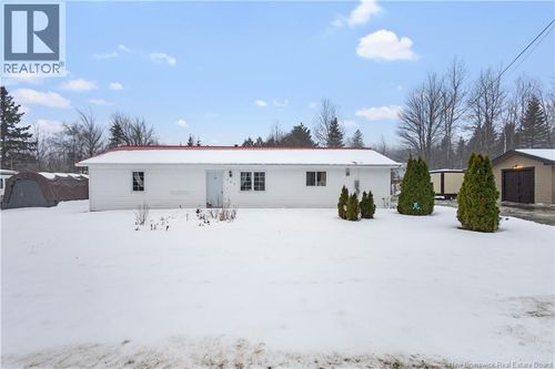 485 Gray St, Miramichi, NB, E1V7S7 | Card Image