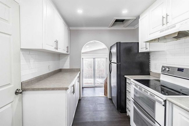 7504 Kipling Ave, House other with 2 bedrooms, 1 bathrooms and 3 parking in Woodbridge ON | Image 14