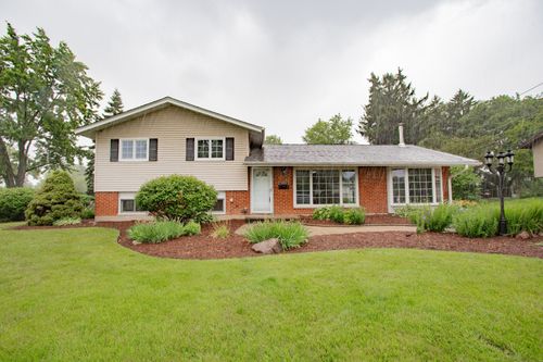 525 Briarcliff Ln, Hoffman Estates, IL, 60169-3526 | Card Image
