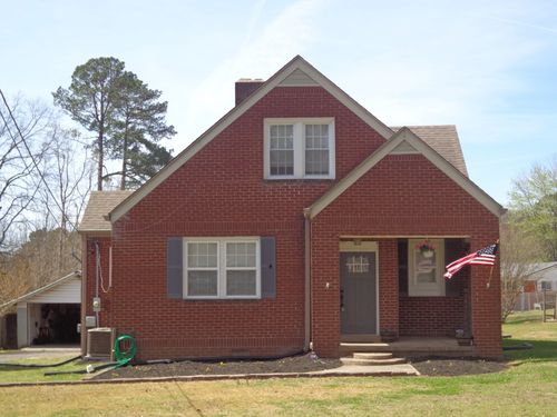 181 Washington Ave, Camden, TN, 38320-1141 | Card Image