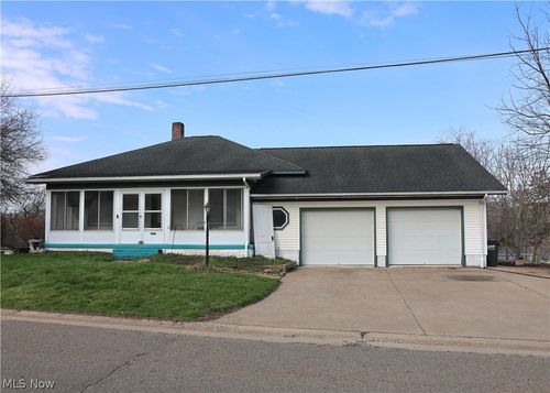 662 S Monroe St, Millersburg, OH, 44654-1468 | Card Image