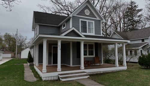 319 W Eighth Street, Traverse City, MI, 49684 | Card Image