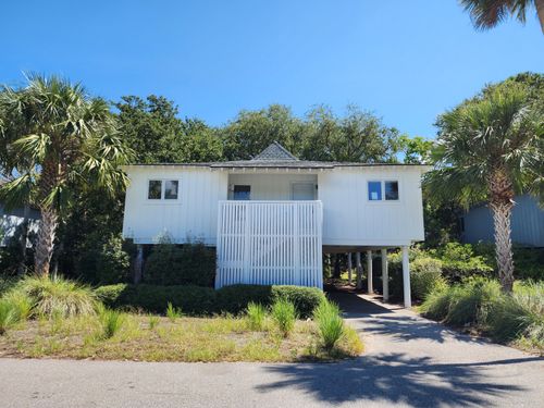 4 Sandpiper Ct, Isle of Palms, SC, 29451-2716 | Card Image