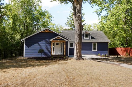 4004 Forest Dr, Delavan, WI, 53115-3230 | Card Image