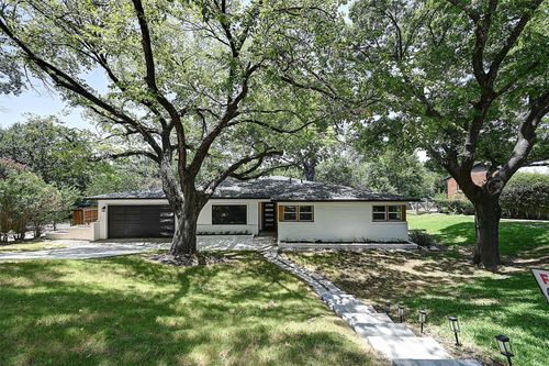 3900 Pelham Rd, Fort Worth, TX, 76116-7351 | Card Image