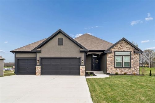 3652 Ne 91st Ter, Kansas City, MO, 64156-1143 | Card Image