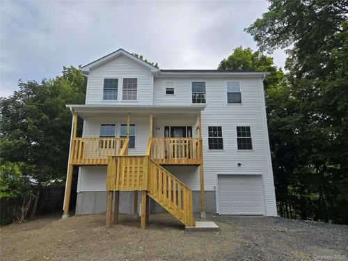 54 Madison Ave, Middletown, NY, 10940-6745 | Card Image