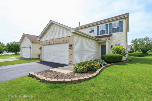 323 Norwell Ln, Round Lake, IL, 60073-5668 | Card Image