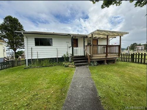 7375 Market St, Port Hardy, BC, V0N2P0 | Card Image