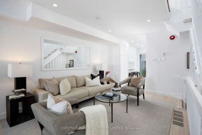 95A Summerhill Ave, Condo with 3 bedrooms, 3 bathrooms and 1 parking in Toronto ON | Image 3