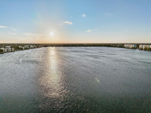 unit-303-110 Lake Emerald Drive, Oakland Park, FL, 33309 | Card Image