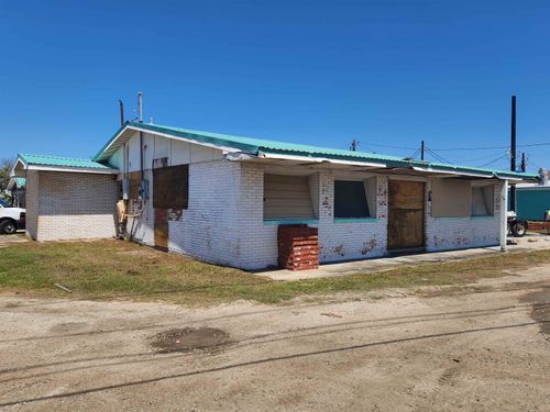 3029 Highway 1, Grand Isle, LA, 70358-9730 | Card Image