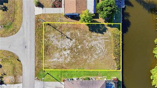 829 Sw 40th Ter, Cape Coral, FL, 33914-5723 | Card Image